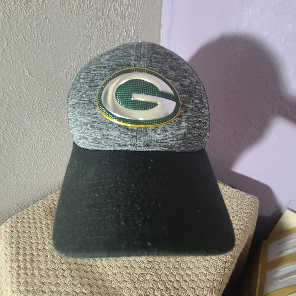 New Era 39THIRTY Green Bay Packers Hat Mens S-M Heather Grey/Black